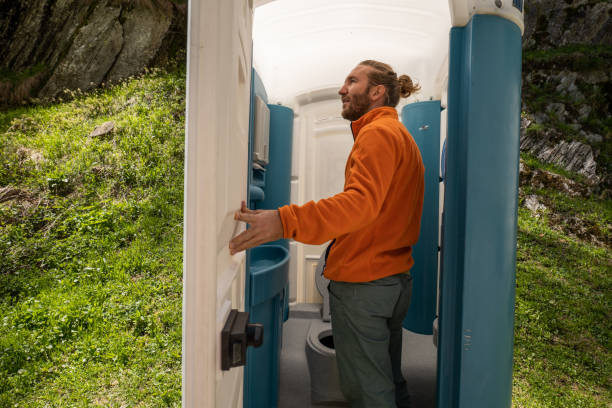 Best Restroom trailer rental cost  in Oak Grove, MS
